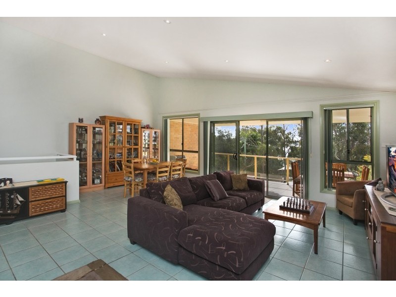 105 Francis Avenue, Lemon Tree Passage NSW 2319