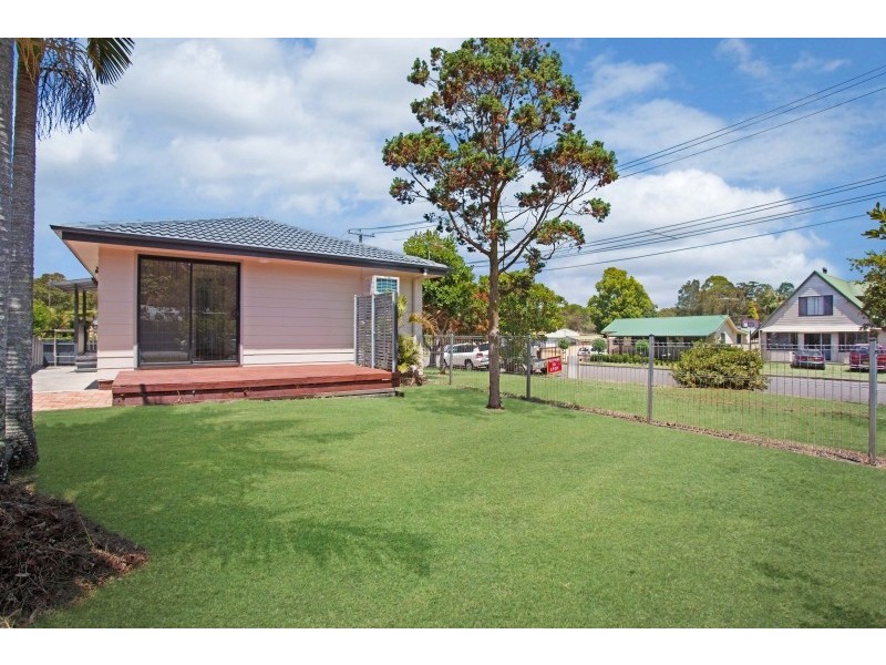 2 Boyd Avenue, Lemon Tree Passage NSW 2319