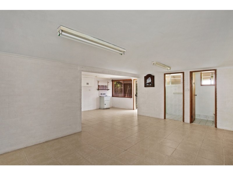 18 King Albert Avenue, Tanilba Bay NSW 2319