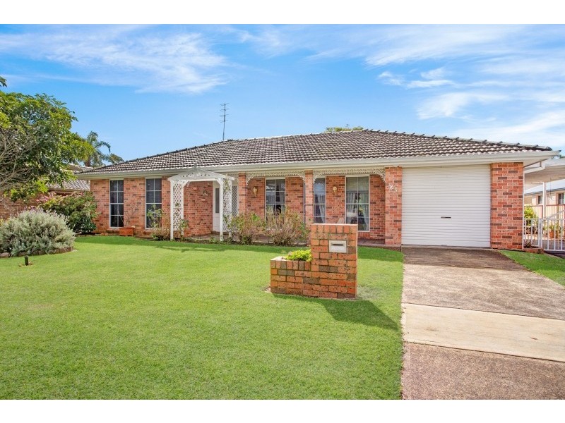 83 Clemenceau Crescent, Tanilba Bay NSW 2319