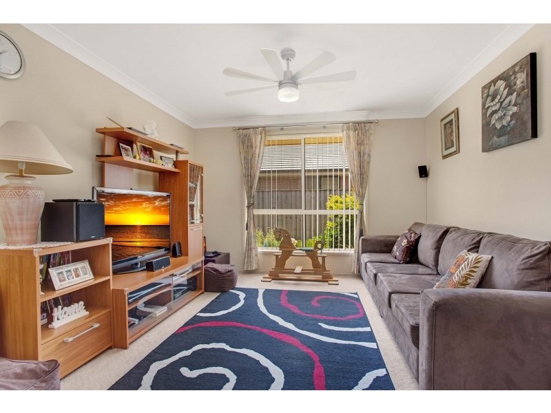 8 Pyramus Way, Tanilba Bay NSW 2319