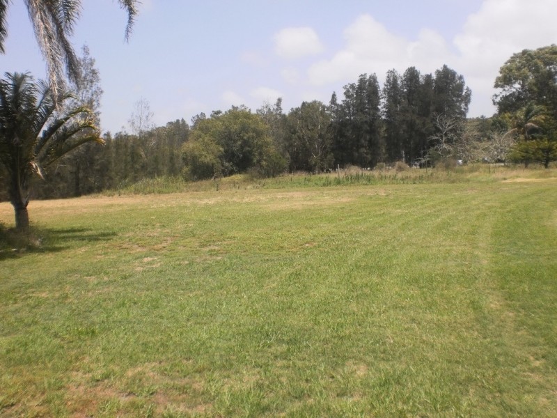 182 Lemon Tree Passage Road, Salt Ash NSW 2318