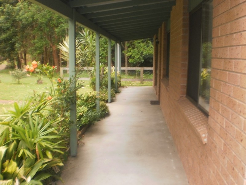 21 Helen Avenue, Lemon Tree Passage NSW 2319