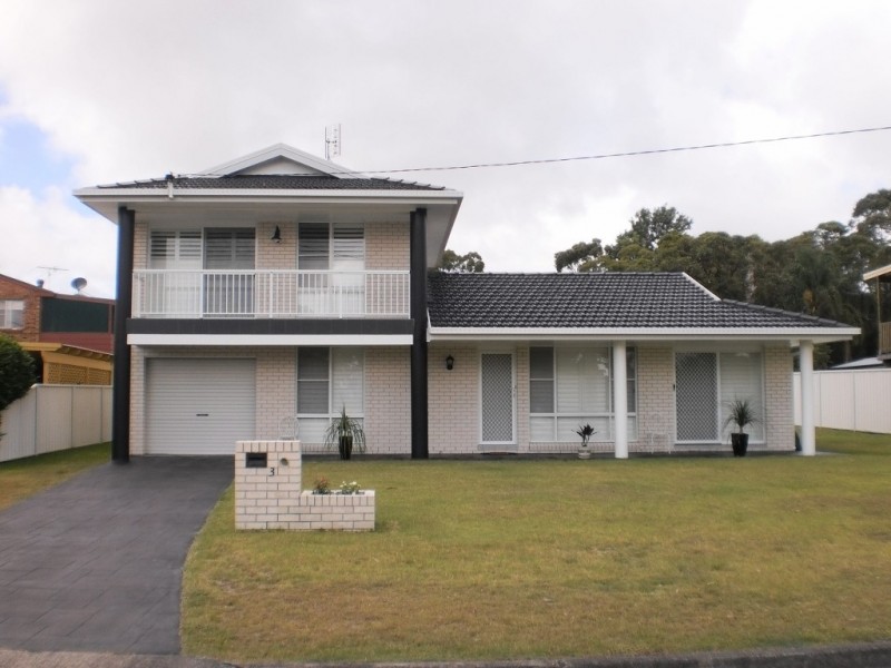 3 King Albert Ave, Tanilba Bay NSW 2319