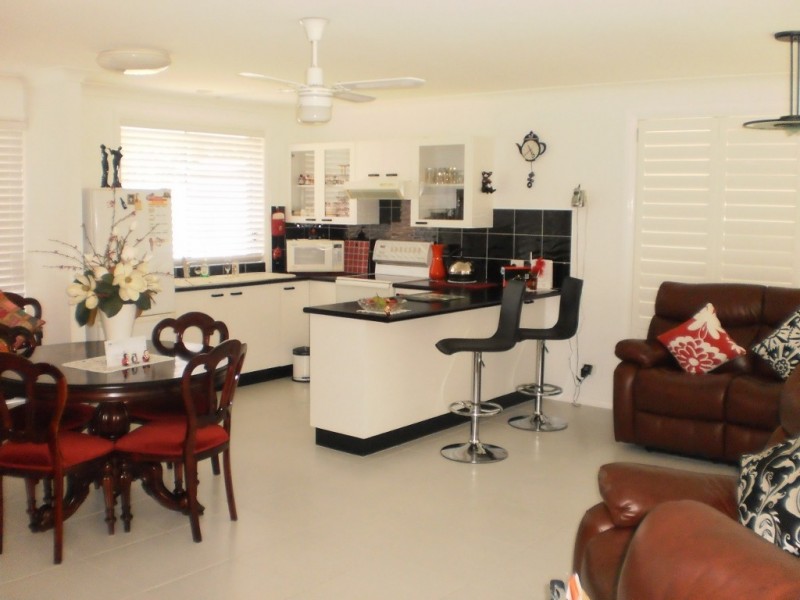 3 King Albert Ave, Tanilba Bay NSW 2319