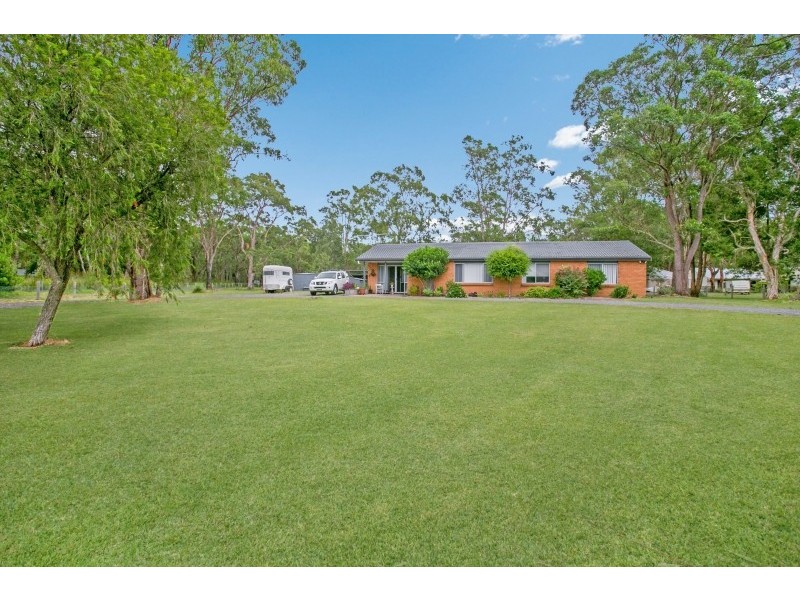 52 Francene Avenue, Salt Ash NSW 2318