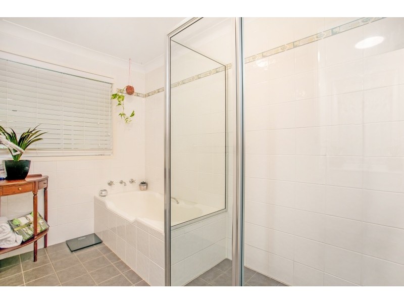 52 Francene Avenue, Salt Ash NSW 2318