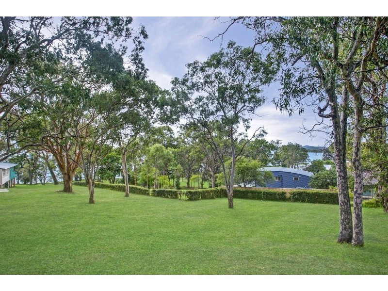 74 Francis Avenue, Lemon Tree Passage NSW 2319