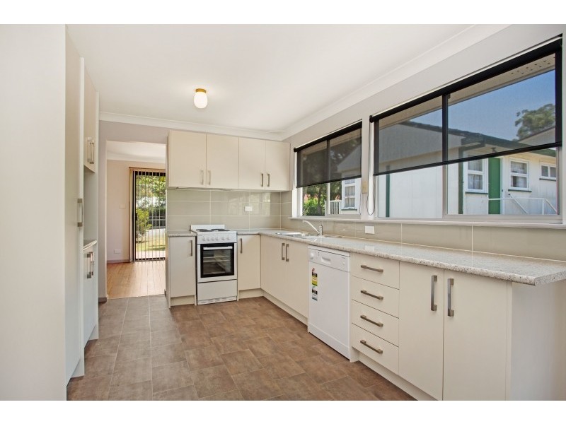2 Boyd Avenue, Lemon Tree Passage NSW 2319