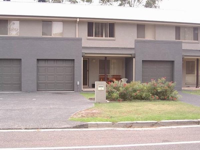 2 / 30 Meredith Avenue, Lemon Tree Passage NSW 2319