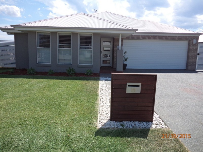 11 Nepean Way, Tanilba Bay NSW 2319