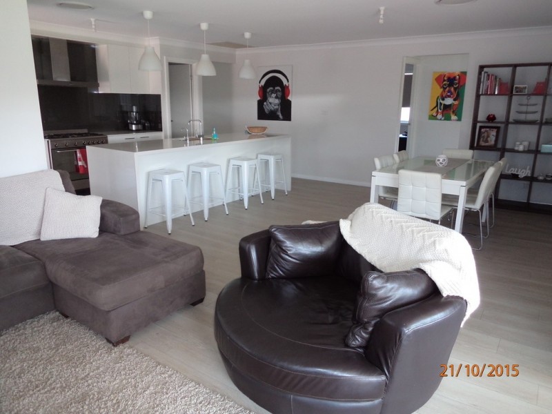 11 Nepean Way, Tanilba Bay NSW 2319