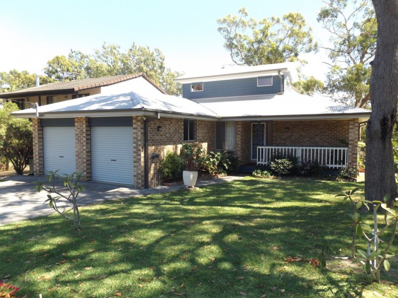 9 Robert Crescent, Lemon Tree Passage NSW 2319