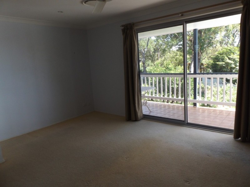 9 Robert Crescent, Lemon Tree Passage NSW 2319