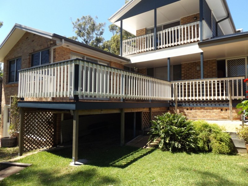 9 Robert Crescent, Lemon Tree Passage NSW 2319