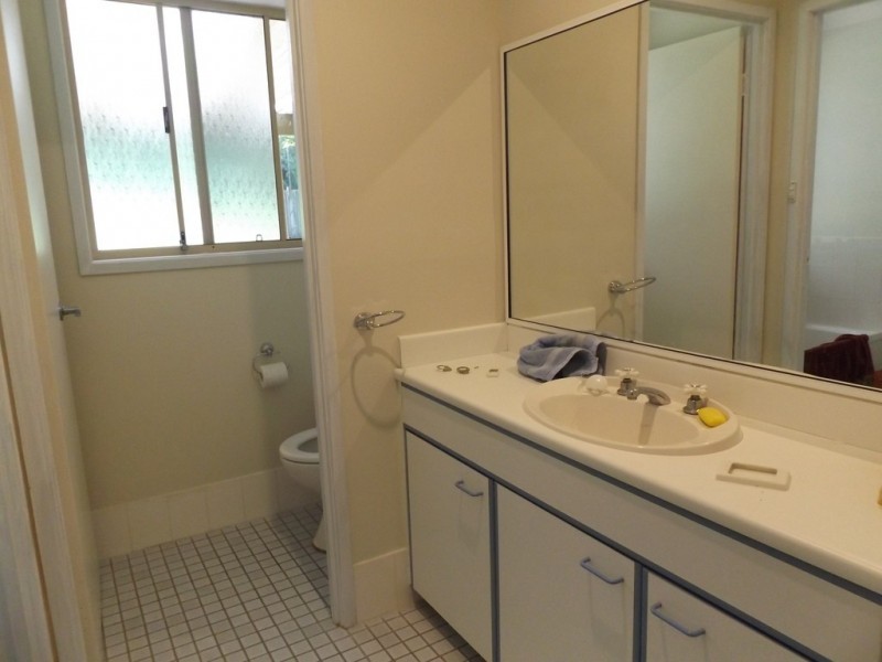 4 Paroa Avenue, Lemon Tree Passage NSW 2319