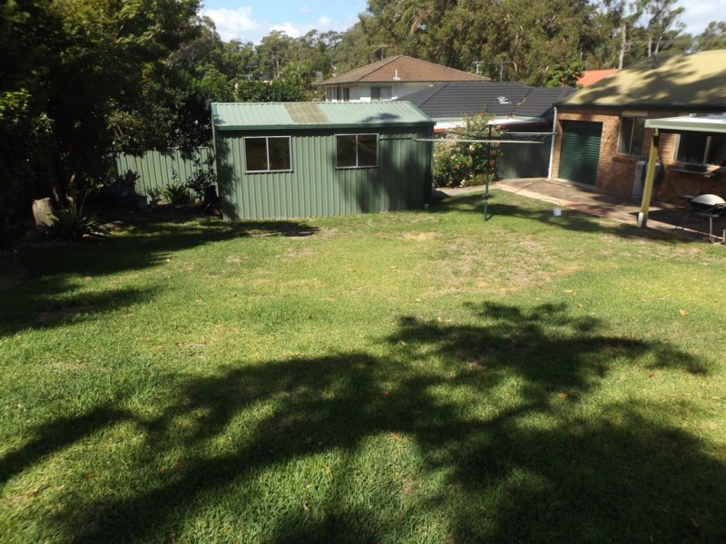 4 Paroa Avenue, Lemon Tree Passage NSW 2319