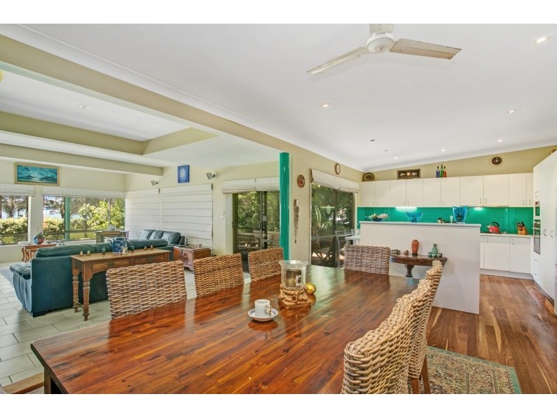 16 Tanilba Avenue, Tanilba Bay NSW 2319