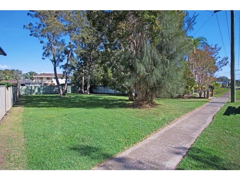 37 Cook Parade, Lemon Tree Passage NSW 2319