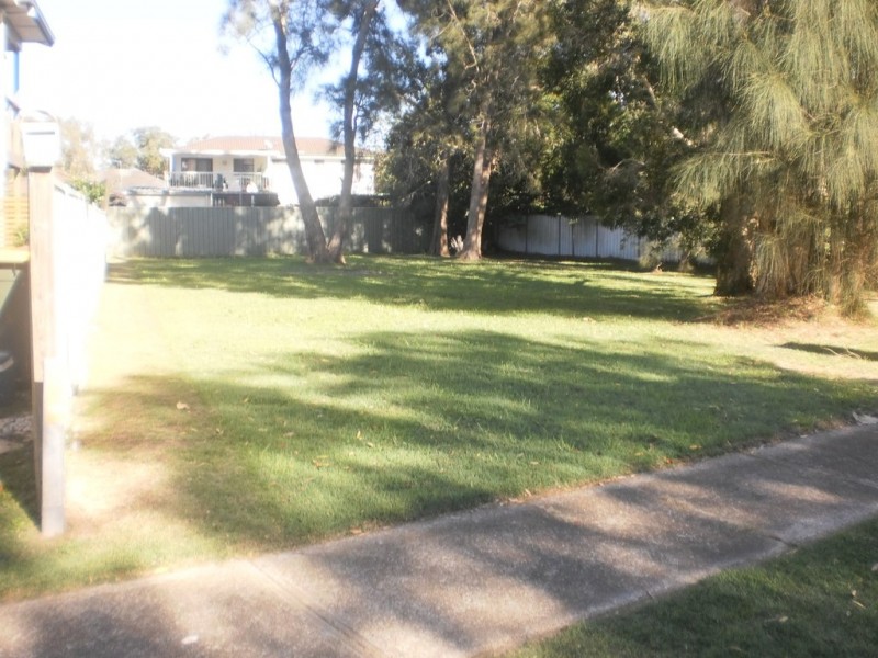 37 Cook Parade, Lemon Tree Passage NSW 2319