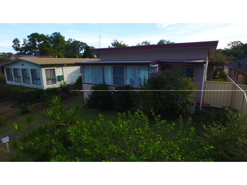 15 Crawley Avenue, Lemon Tree Passage NSW 2319