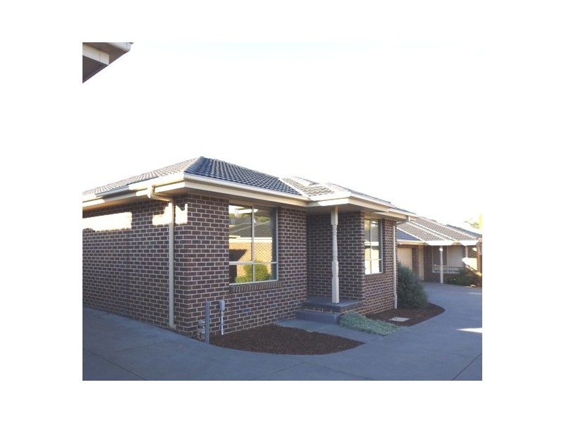 2/9-11 Ash Grove, Bayswater VIC 3153