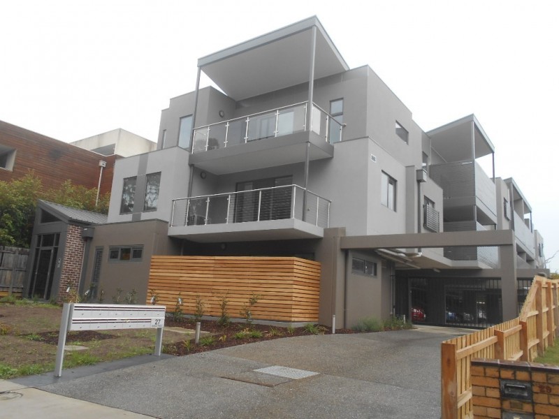2/27 King Street, Bayswater VIC 3153