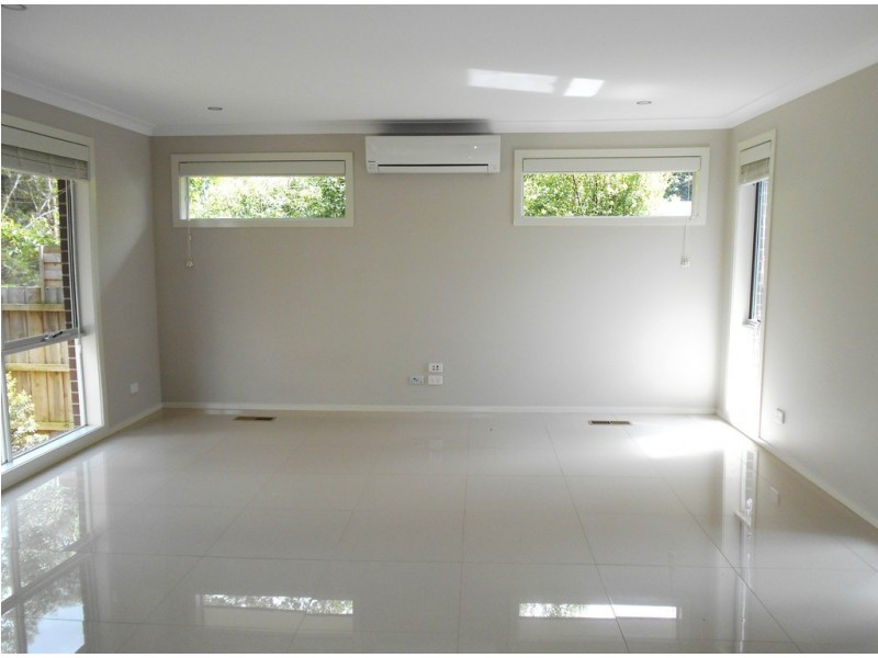 2/54 Fonteyn Drive, Wantirna South VIC 3152