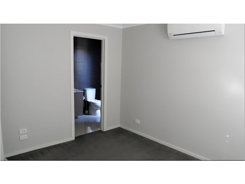 2/54 Fonteyn Drive, Wantirna South VIC 3152