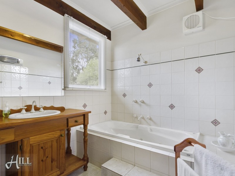 26 Blucher Street, Ferntree Gully VIC 3156