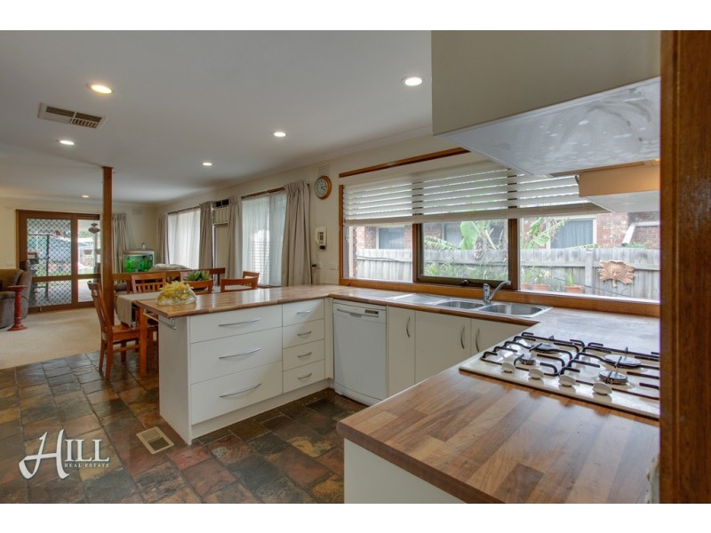 5 Newstead Way, Wantirna South VIC 3152