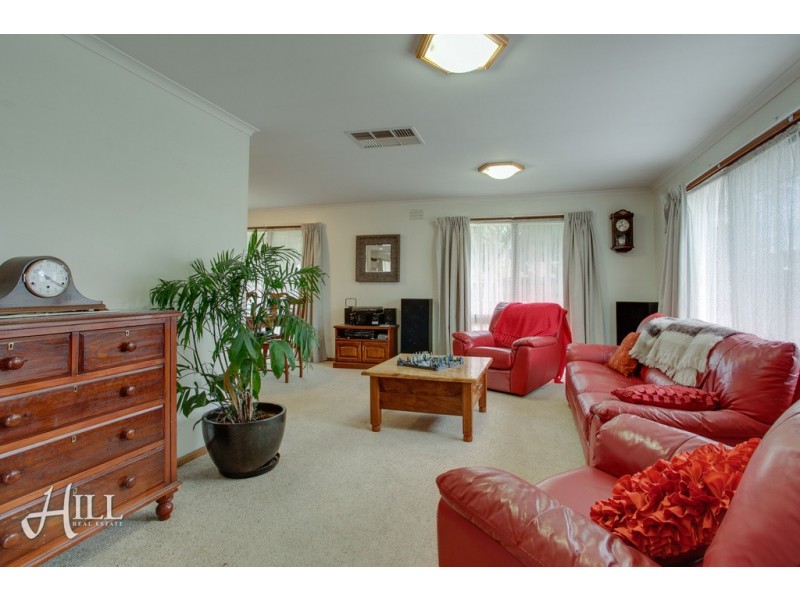 5 Newstead Way, Wantirna South VIC 3152