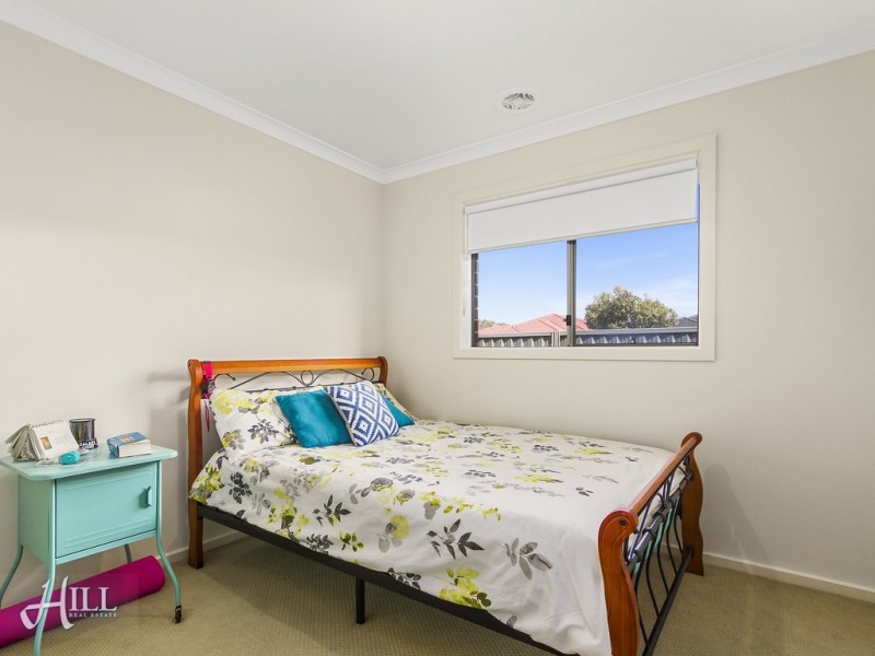 2 Hestia Avenue, Cranbourne West VIC 3977