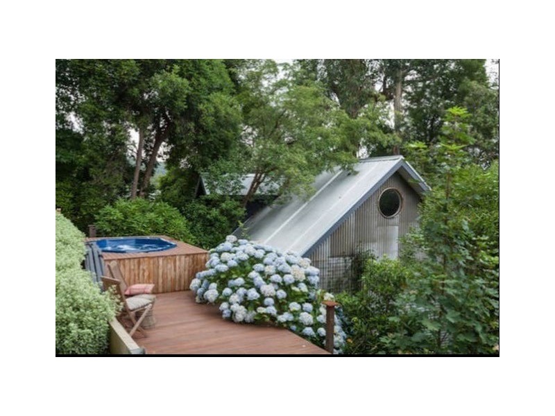 9 School Lane, Ferny Creek VIC 3786