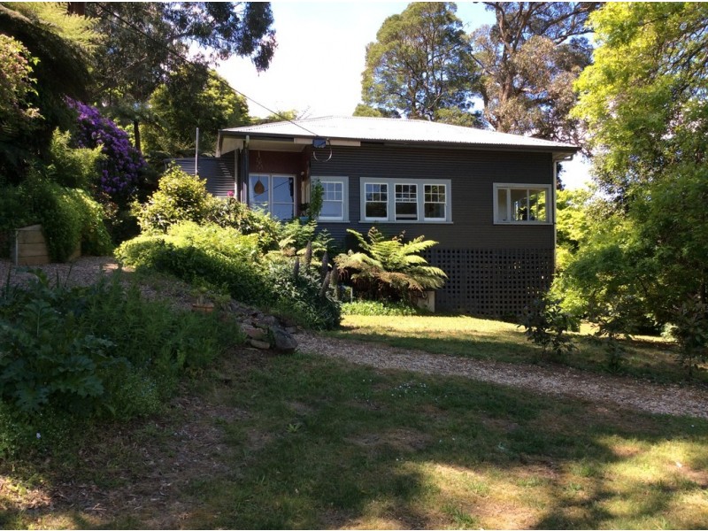 9 School Lane, Ferny Creek VIC 3786