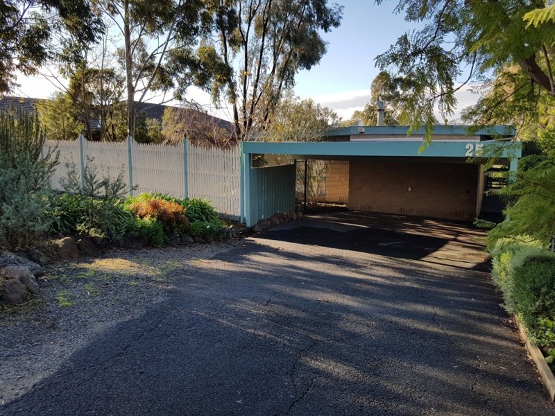 25 Gateshead Drive, Wantirna South VIC 3152