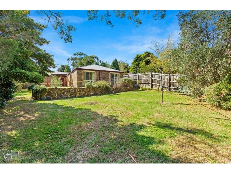 12 The Glen, Ferntree Gully VIC 3156