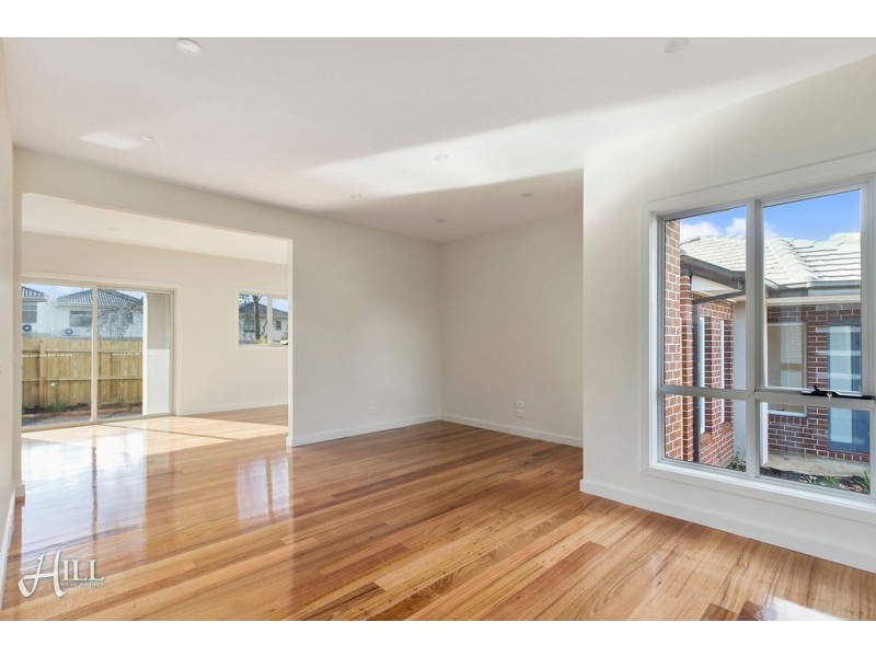 2/81 Scoresby Road, Bayswater VIC 3153