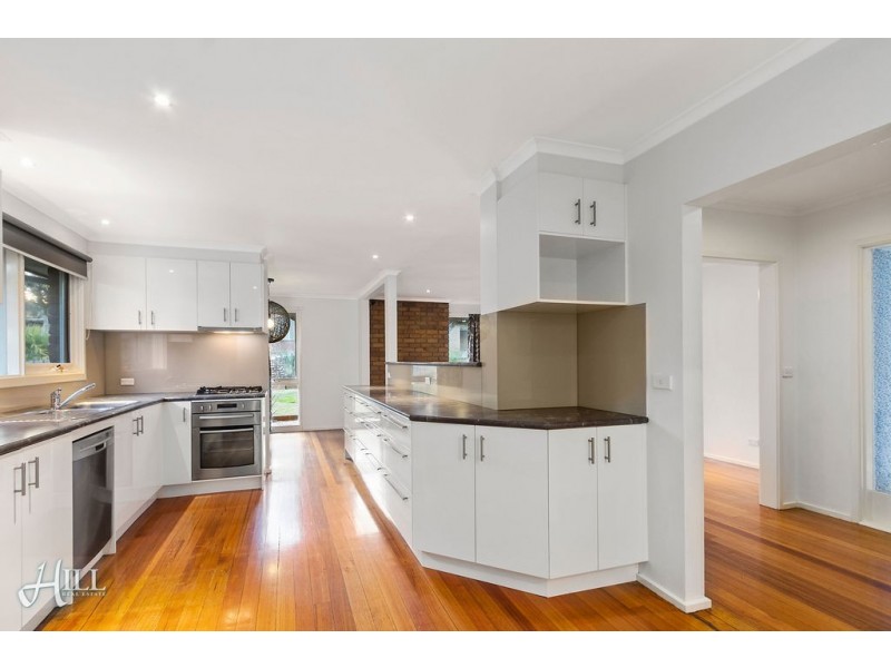 30 Mareeba Crescent, Bayswater VIC 3153