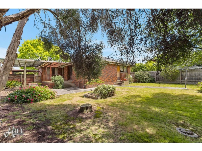 55 Galahad Crescent, Glen Waverley VIC 3150