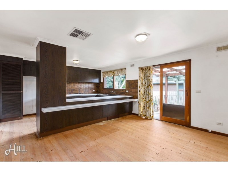 55 Galahad Crescent, Glen Waverley VIC 3150