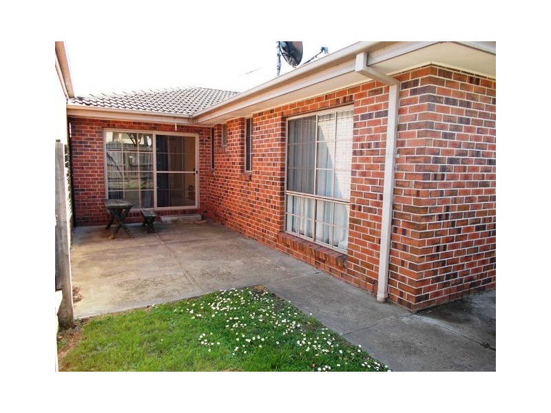 2A Renown Street, Burwood VIC 3125