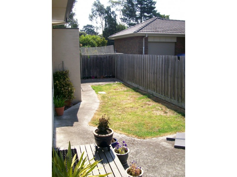 2/65 David Street, Knoxfield VIC 3180
