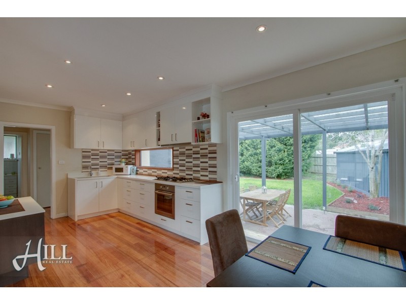 11 Parkview Drive, Ferntree Gully VIC 3156