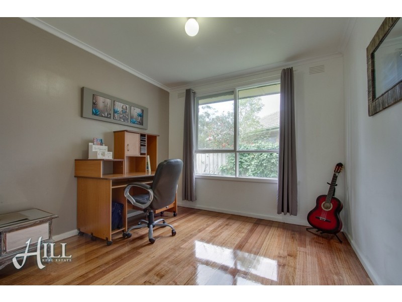 11 Parkview Drive, Ferntree Gully VIC 3156