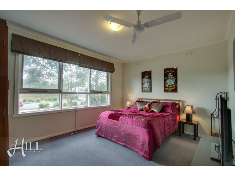 11 Parkview Drive, Ferntree Gully VIC 3156