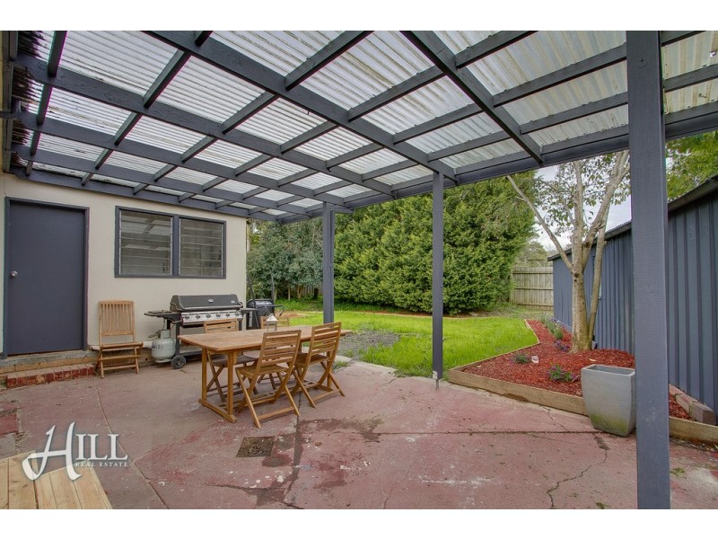 11 Parkview Drive, Ferntree Gully VIC 3156