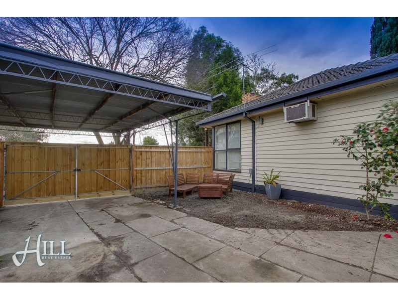 11 Parkview Drive, Ferntree Gully VIC 3156