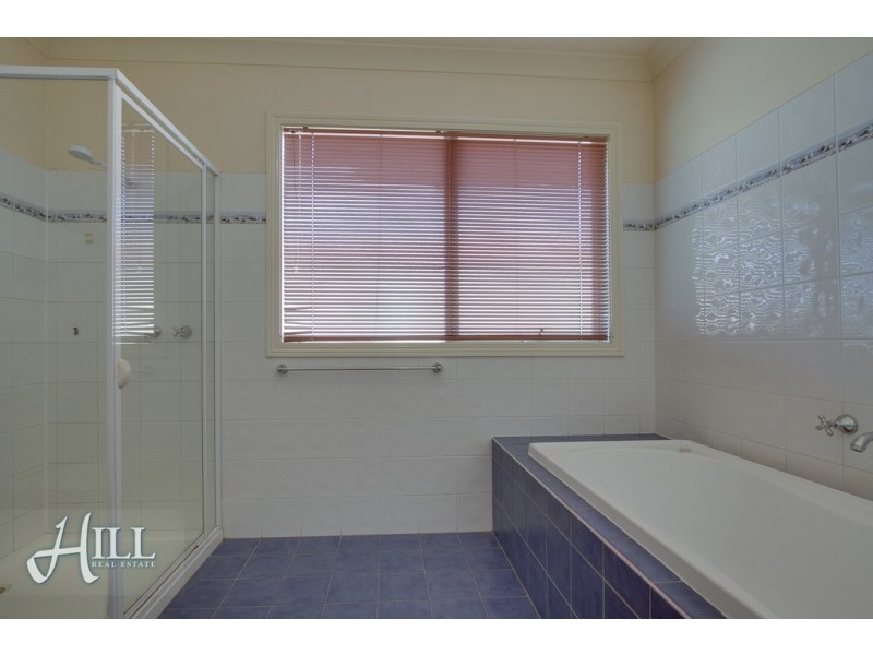 18 Earls Court, Wantirna South VIC 3152