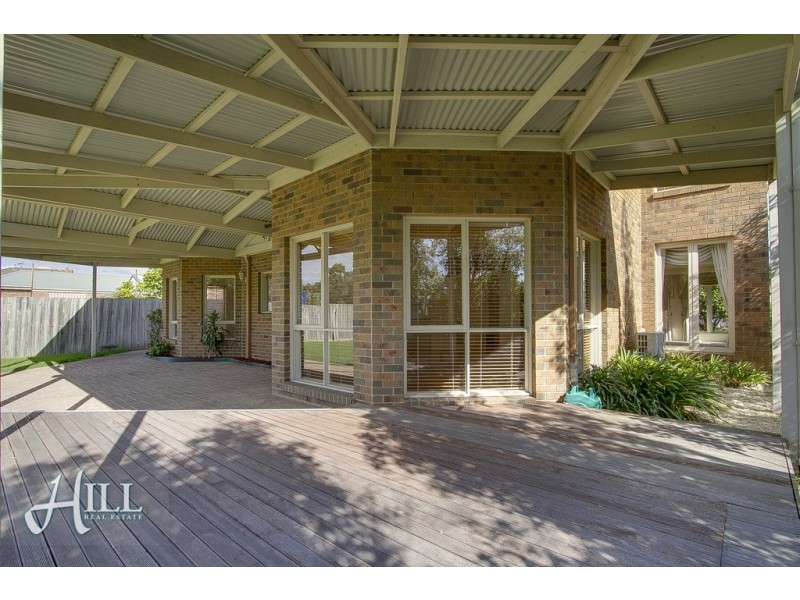 18 Earls Court, Wantirna South VIC 3152